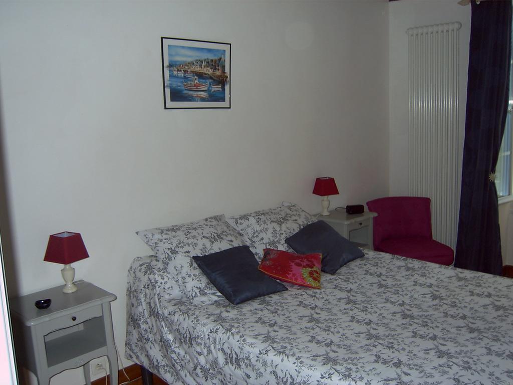 Bed and Breakfast L'Oasis Port-dʼEnvaux Pokoj fotografie
